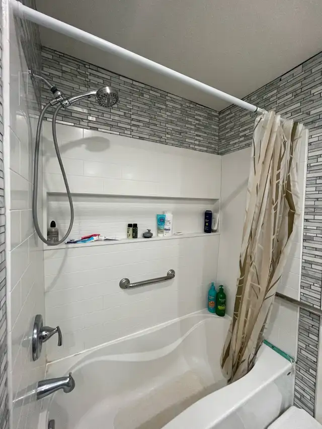 Crescent Heights - One Room for Rent - Male ONLY in Room Rentals & Roommates in Calgary - Image 5
