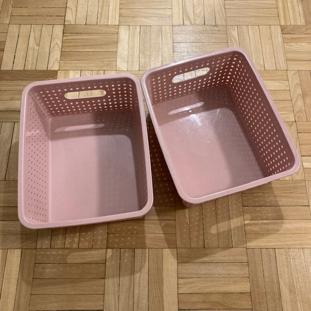 Paniers de Rangement Rose Plastique Pink Plastic Storage Baskets dans Rangement et organisation  à Ville de Montréal