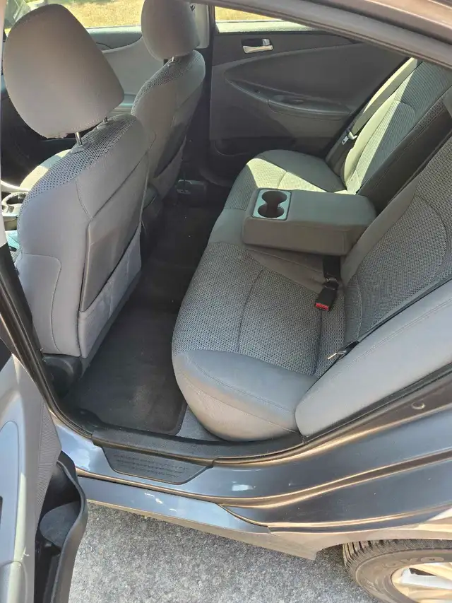 2011 Hyundia Sonata63735889218177123