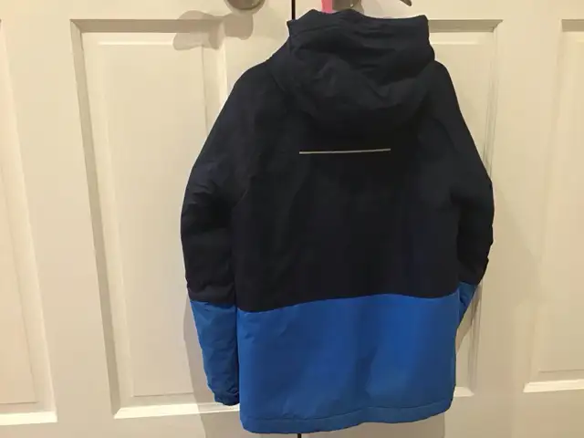 COLUMBIA KIDS WINTER JACKET size S 8 YEARS  in Kids & Youth in Mississauga / Peel Region - Image 6