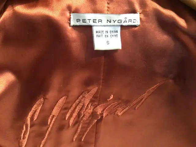 GENUINE Short Leather Jacket in Women's - Tops & Outerwear in Kingston - Image 7