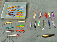 27 asst'd FISHING LURES - PIKE MUSKY BASS - BLADES / BODY TREBLE