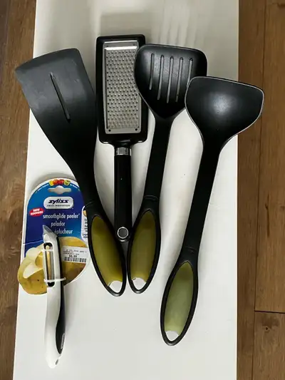 Kitchenware kitchen utensils - ustensils de cuisine, View more