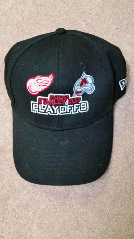 NEVER WORN 2008 STANLEY CUP WINGS - AVALANCHE PLAYOFF CAP in Hockey in Regina