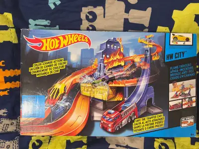 Hot Wheels Color Shifters Flame Fighter Playset BNIB, View more