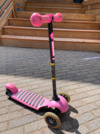 3-wheel, ‘lean-to-steer’ kick-scooter /  glider (pink)