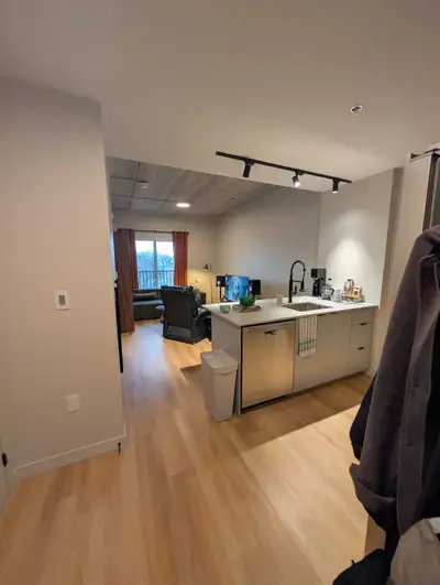 À LOUER – 3½ | Le Gosier, Trois-Rivières, 1140 boul. des Récollets, 5e étage Loyer : 1 293 $/mois Di...
