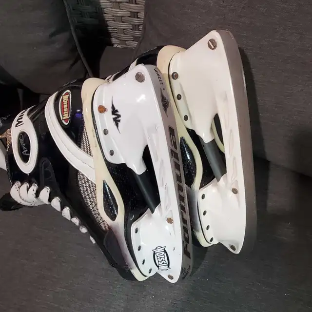 New  size 8.5 MISSION Skates  $175 Each set in Hockey in Barrie - Image 8