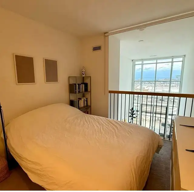 One Bedroom Den Loft in Liberty Village$3,900.0063826904613635124