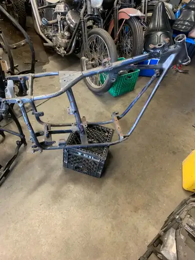 Aftermarket 4 speed frame , fits shovelhead ect , has numbers but no don't have ownership will provi...