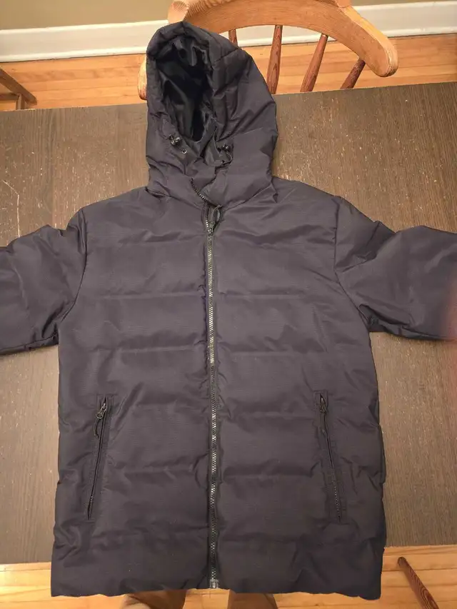 H&M winter puffer jacket size adult small in Men's in City of Montréal - Image 2