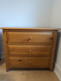 Pine dresser/chest with 3 drawers