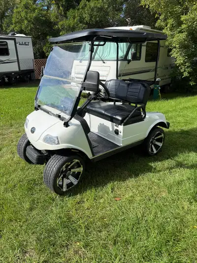2022 Evolution electric golf cart. Purchased new summer of 2023, works great never had any issues -l...
