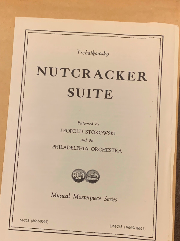 NUTCRACKER SUITE. RCA 78 record set of 3 in Arts & Collectibles in Oshawa / Durham Region - Image 2