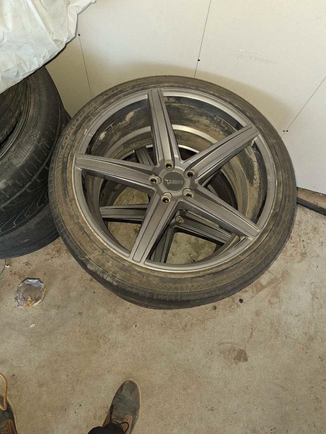 22 inch wheels  in Tires & Rims in Saskatoon