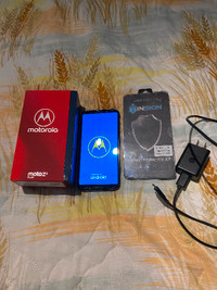 Motorola z3 play cell phone