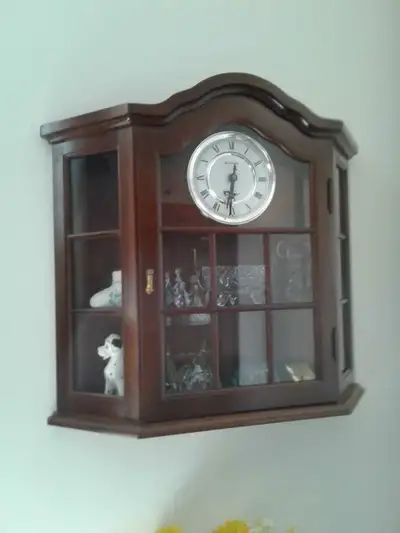 Display Cabinet With Clock