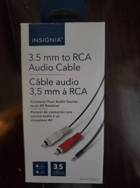 Insignia 6ft. AUX Audio to RCA Audio Cable. Connect Speaker, TV