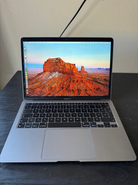 MacBook Air M1 chip very good condition