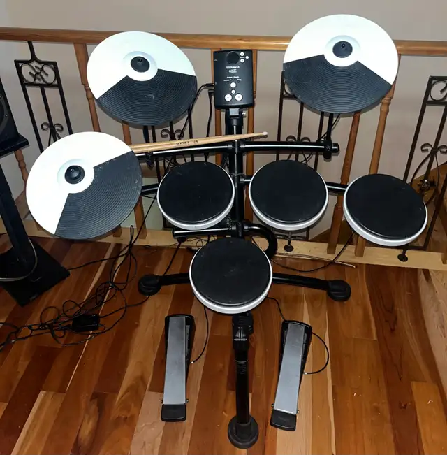 Roland Electronic Drum Kit TD-1KV