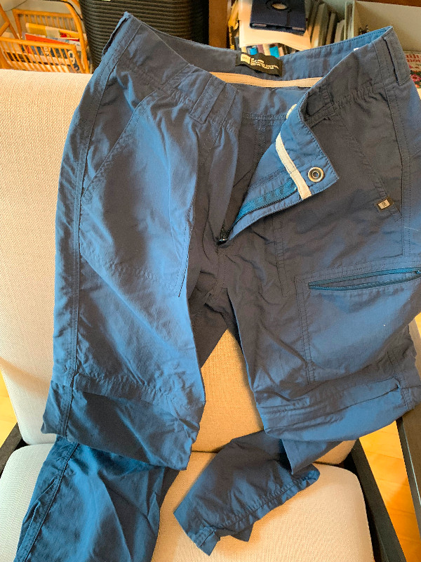 MEC Scout Convertible pants in Strollers, Carriers & Car Seats in Bedford