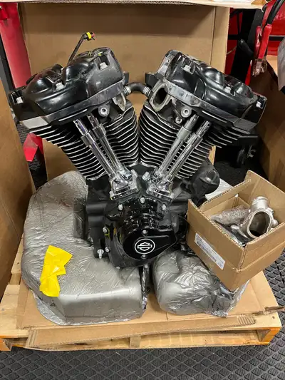 2024 Harley Davidson road glide 117 Milwaukee engine Has only 3660 km