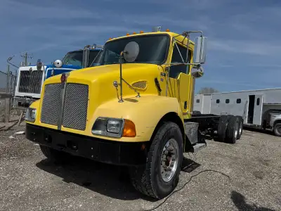 Paccar PX8 engine (Cummins 8.3L painted black) Allison 3000 RDS automatic transmission with PTO capa...