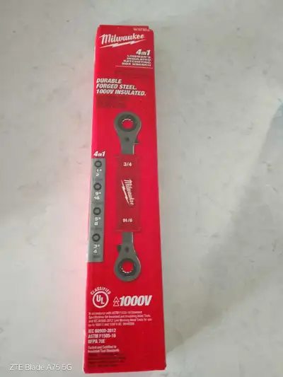 Milwaukee 4 in 1 insulated, View more