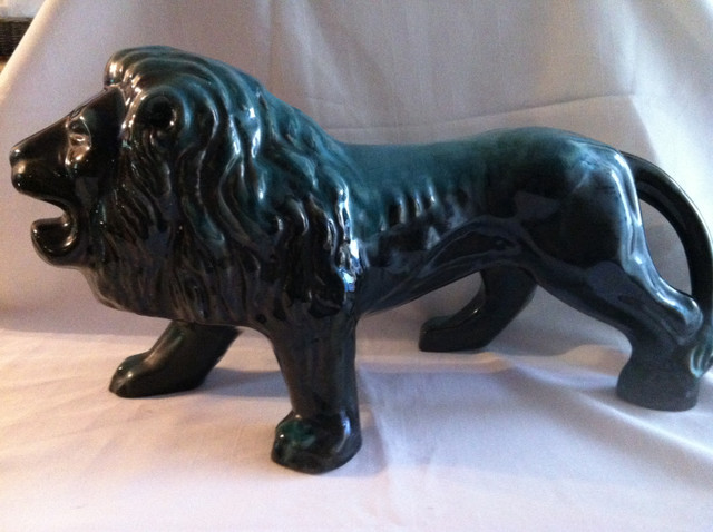 Rare Blue Mountain Pottery Large Lion in Arts & Collectibles in Barrie