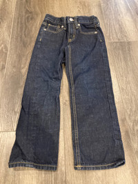Old Navy boys ”loose” jeans -like new (5T)
