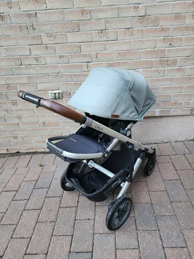 Uppa Baby Cruz V2 Stroller in excellent condition., View more