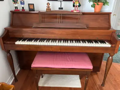 Gerhard Heintzman piano, View more