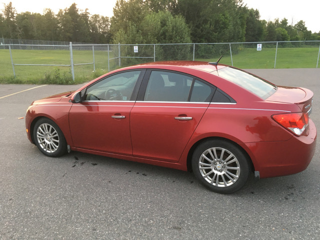 2011 Chevy Cruze Eco Sedan in Cars & Trucks in Thunder Bay - Image 2