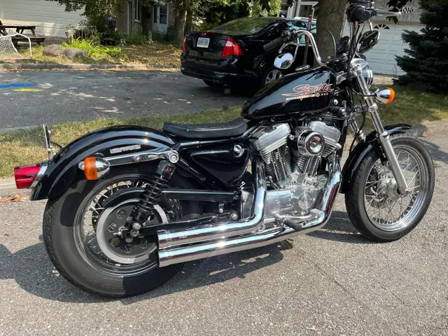 2001 Harley Davidson sportster 883 bobber in Street, Cruisers & Choppers in Mississauga / Peel Region - Image 3