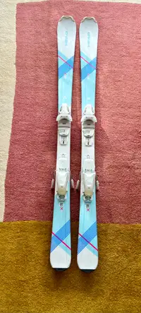Kids Head downhill skis with bindings