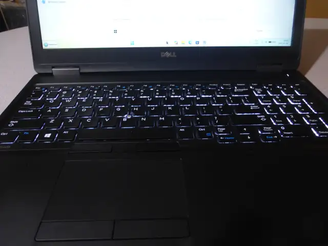 Portable Dell I5 in Laptops in Victoriaville - Image 4