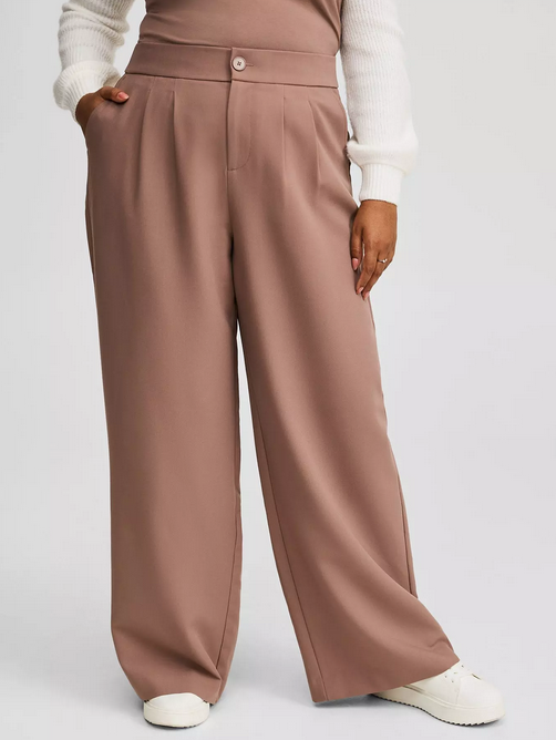 NEW WITH TAGS Torrid size 18 Dress Pants in Women's - Bottoms in City of Toronto - Image 2
