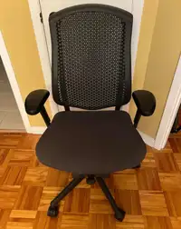 chaise ergonomique herman miller celle
