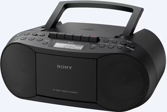 Sony CFD-S70 CD/Cassette Boombox with Radio in Stereo Systems & Home Theatre in Ottawa