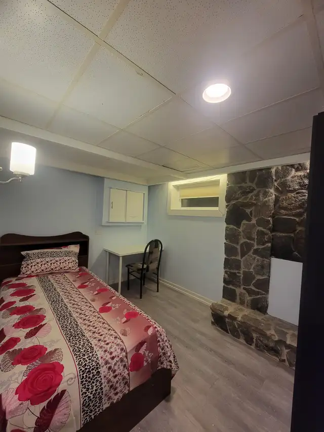 Private room for rent in Room Rentals & Roommates in City of Toronto - Image 3