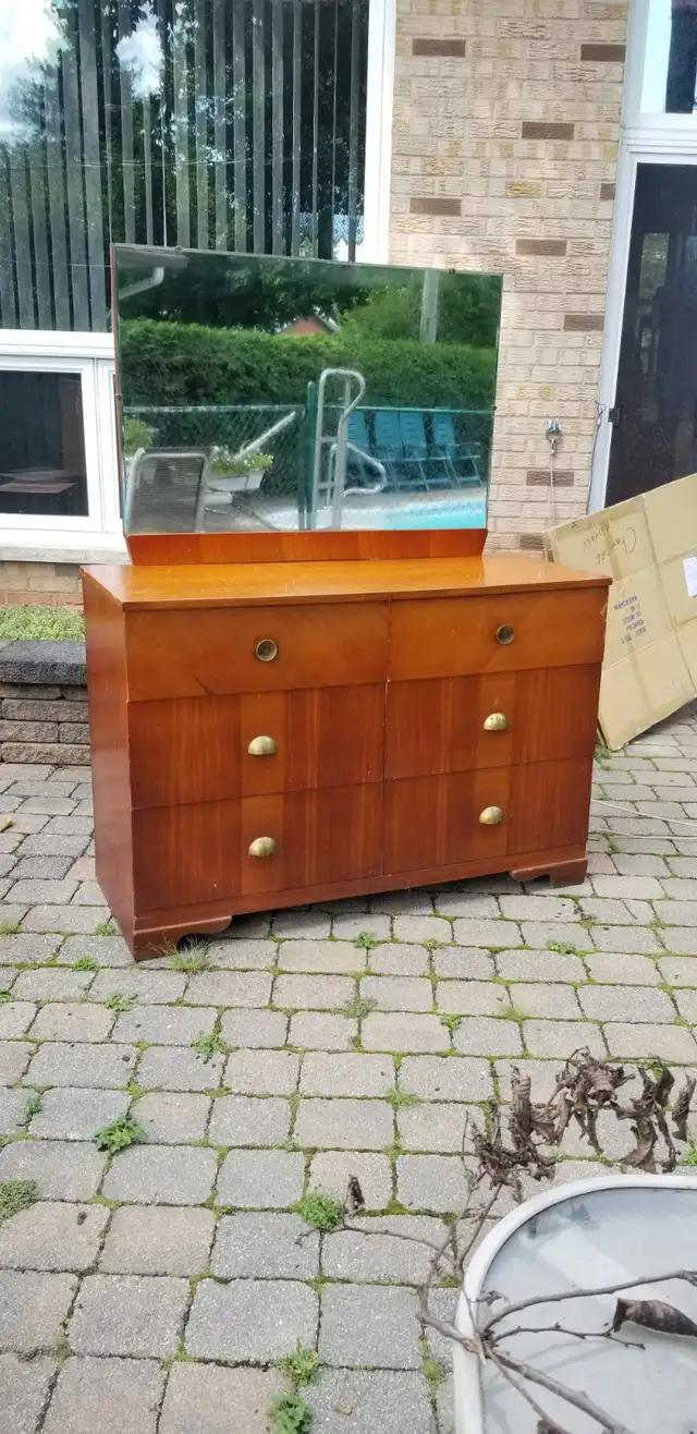Ensemble de chambre vintage de 1953 in Multi-item in Longueuil / South Shore - Image 4