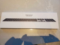 Apple magic keyboard with touch ID - BNIB