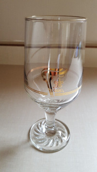 1988 Winter Calgary Olympics 8 Wine Glasses