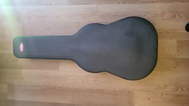 Epiphone Dove Pro with SKB case, like new condition guitar63009267288065121