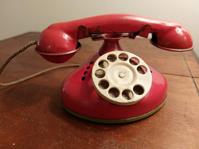 Vintage Tin Childs Tin Telephone Circa 1930's in Toys & Games in City of Toronto