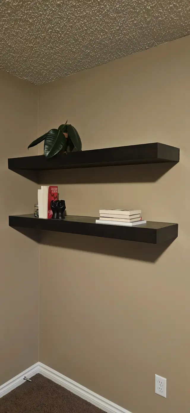 Floating Shelves549769164987443202