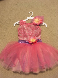 Pretty dance outfit - size IC 9-11 years