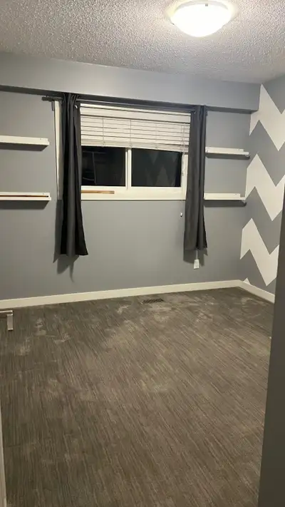 One beautiful, private room in house, close to gurdwara sahib, transit, etc. Shared bathroom and hal...