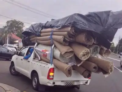 Small truck for small jobs for hire, View more