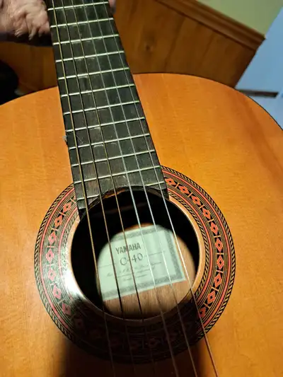Yamaha C-40 Acoustic Guitar, View more